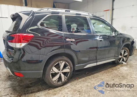 2019 Subaru Forester Touring z USA, uszkodzony, nr VIN JF2SKAWCXKH494965